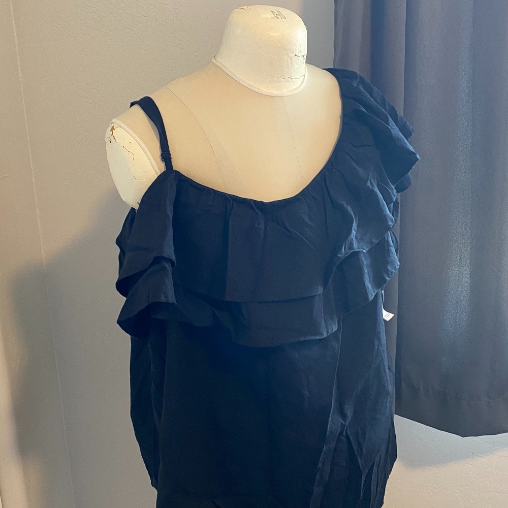 OLD NAVY | NWT Ruffle Strap Blouse
